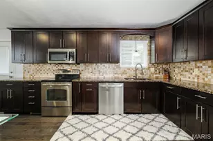 10202 Jubil Dr, Affton, MO 63123 - Photo 9