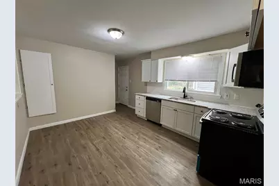 273 Buddie Avenue, Saint Louis, MO 63135 - Photo 11