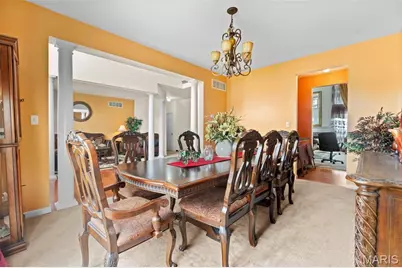5136 Delcastle Drive, Florissant, MO 63034 - Photo 5