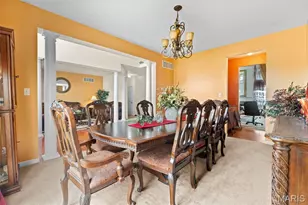 5136 Delcastle Dr, Florissant, MO 63034 - Photo 5