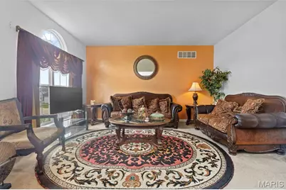 5136 Delcastle Drive, Florissant, MO 63034 - Photo 7