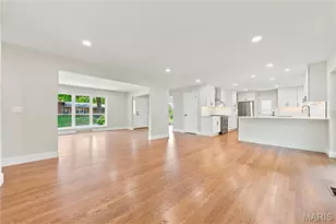 849 Charlesgate Dr, Saint Louis, MO 63132 - Photo 13