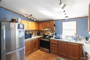 131 E Springfield Ave, Gerald, MO 63037 - Photo 9