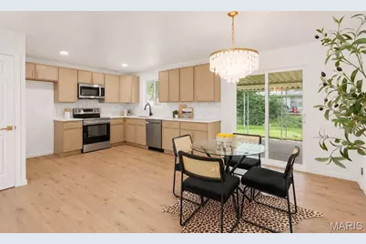 10434 Canfield Drive, Saint Louis, MO 63136 - Photo 5