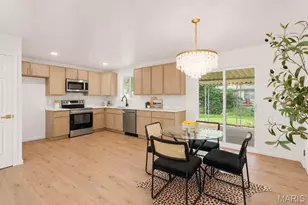 10434 Canfield Dr, Saint Louis, MO 63136 - Photo 5