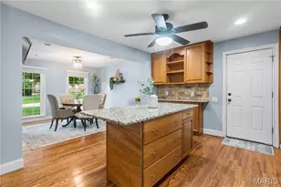 70 Glen Cove Dr, Chesterfield, MO 63017 - Photo 23
