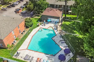 4351 Chateau De Ville Dr, Saint Louis, MO 63129 - Photo 21