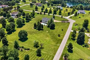 512 Meadowfield Ln, Wentzville, MO 63385 - Photo 3