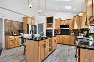 512 Meadowfield Ln, Wentzville, MO 63385 - Photo 13