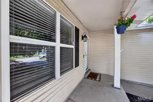 1281 Harvest Ridge Dr, Saint Charles, MO 63303 - Photo 5