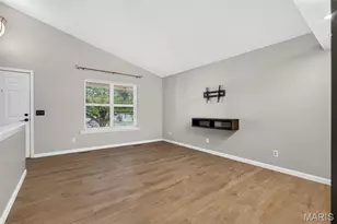 1281 Harvest Ridge Dr, Saint Charles, MO 63303 - Photo 9