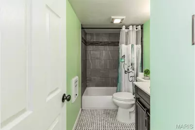 10158 Sakura Drive, Saint Louis, MO 63128 - Photo 19
