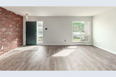 10158 Sakura Drive, Saint Louis, MO 63128 - Photo 7