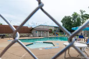 10158 Sakura Dr, Saint Louis, MO 63128 - Photo 27