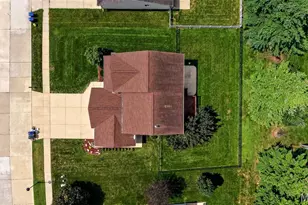 743 Springfield Dr, Wentzville, MO 63385 - Photo 5