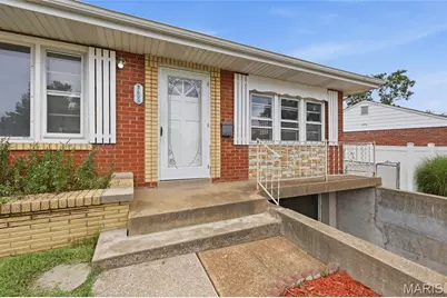 9409 Reavis Barracks Road, Saint Louis, MO 63123 - Photo 7