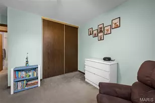 9205 Roger Lee Ln, Saint Louis, MO 63126 - Photo 29