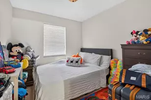 1030 Lacouer Dr, Kirkwood, MO 63122 - Photo 17