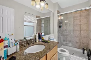 1030 Lacouer Dr, Kirkwood, MO 63122 - Photo 21