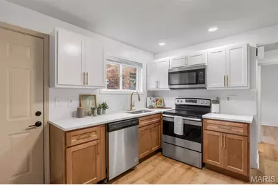 3021 Henrietta Street, Saint Louis, MO 63104 - Photo 7