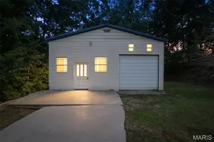 6660 Goldenrod, French Village, MO 63036 - Photo 1