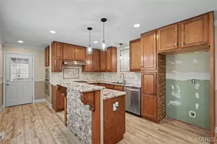 1 Bluegrass Ln, Saint Peters, MO 63376 - Photo 9