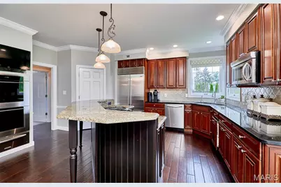 2323 Wellington Estates Drive, Chesterfield, MO 63017 - Photo 5