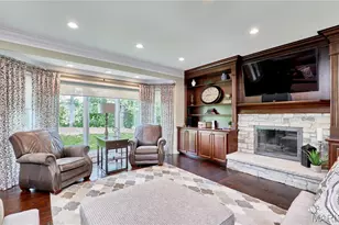 2323 Wellington Estates Dr, Chesterfield, MO 63017 - Photo 3