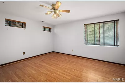 5116 Kennerly Place Drive, Saint Louis, MO 63128 - Photo 31