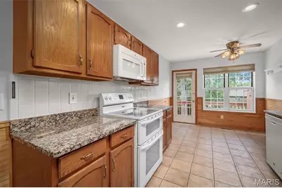 5116 Kennerly Place Drive, Saint Louis, MO 63128 - Photo 13