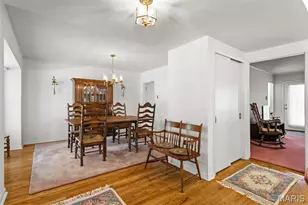570 Flanders Dr, Warson Woods, MO 63122 - Photo 11