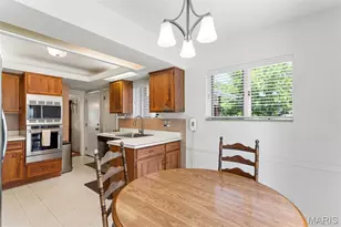 570 Flanders Dr, Warson Woods, MO 63122 - Photo 21