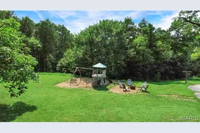 5965 Evergreen Lane, Villa Ridge, MO 63089 - Photo 7
