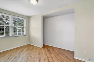 9846 Vasel Dr, Saint Louis, MO 63123 - Photo 7