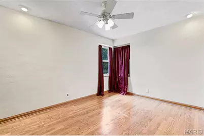 9846 Vasel Drive, Saint Louis, MO 63123 - Photo 15