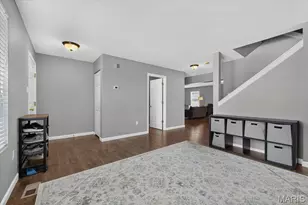 627 Hunt Run Dr, Wentzville, MO 63385 - Photo 7
