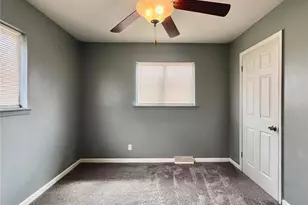 1239 Peggy Ct, Saint Louis, MO 63147 - Photo 15