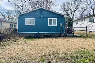 1239 Peggy Ct, Saint Louis, MO 63147 - Photo 3