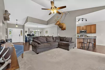 323 Mason Glen Drive, Lake Saint Louis, MO 63367 - Photo 9