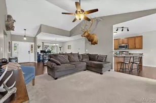 323 Mason Glen Dr, Lake Saint Louis, MO 63367 - Photo 9