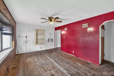 2610 Susan Avenue, Saint Charles, MO 63301 - Photo 3