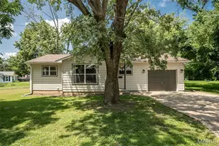 701 E Pear Ave, Robertsville, MO 65066 - Photo 1