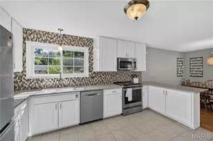 1045 Terracewood Cir, Unincorporated, MO 63011 - Photo 17
