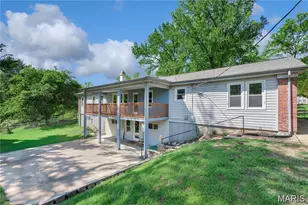1944 Pepperrell Dr, Saint Louis, MO 63146 - Photo 35