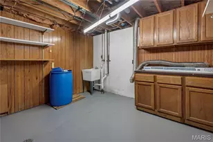 1944 Pepperrell Dr, Saint Louis, MO 63146 - Photo 29