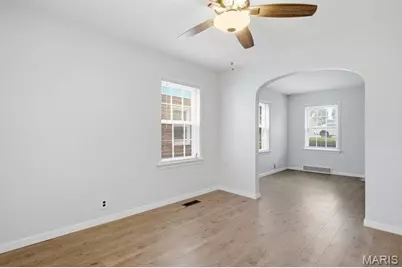 7262 Mackenzie Road, Affton, MO 63123 - Photo 11