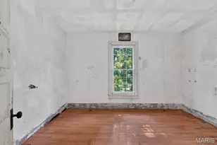 345 Tiffin Ave, Ferguson, MO 63135 - Photo 15