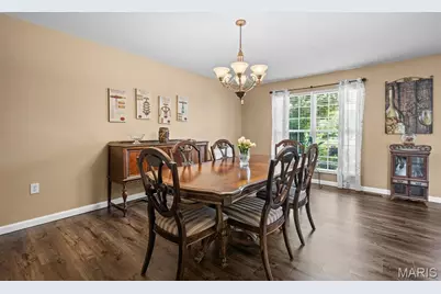 3 Birchwood Lane Court, Maryland Heights, MO 63043 - Photo 9