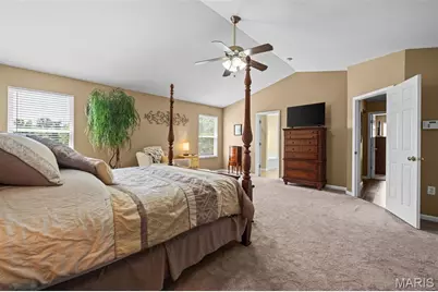 3 Birchwood Lane Court, Maryland Heights, MO 63043 - Photo 17