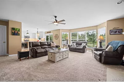 3 Birchwood Lane Court, Maryland Heights, MO 63043 - Photo 11